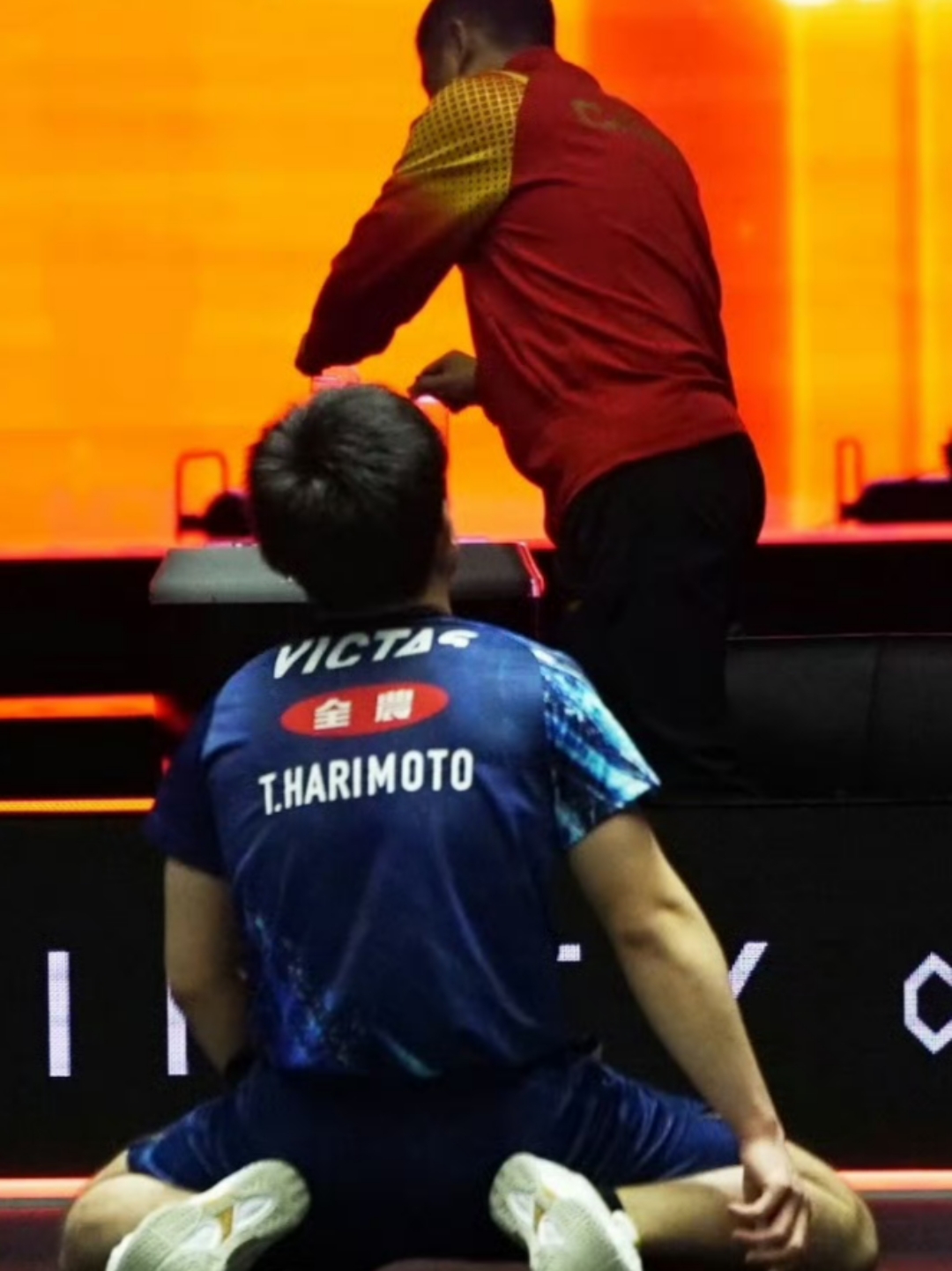 奥地利队碾压中国队，张本智和点燃赛场的简单介绍