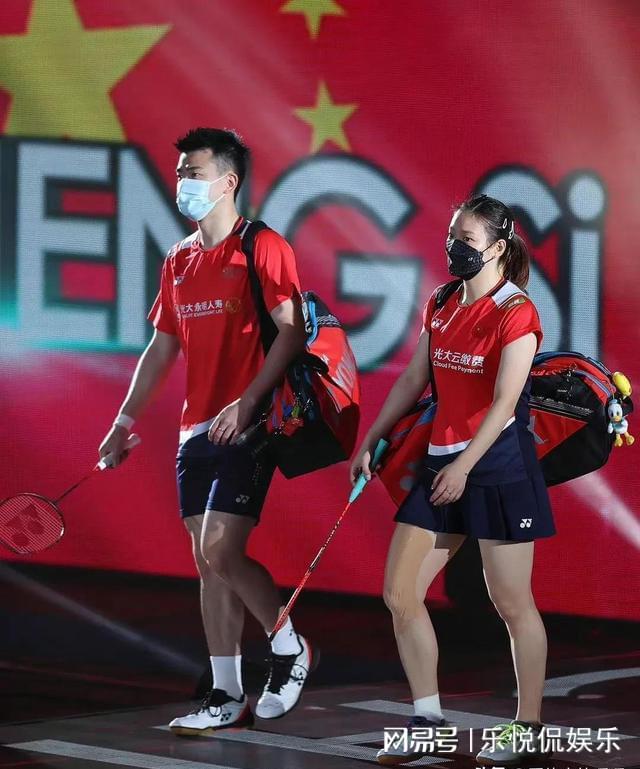 丹麦队横扫印度队,黄鸭组合点燃赛场 丹麦队横扫印度队,黄鸭组合点燃赛场